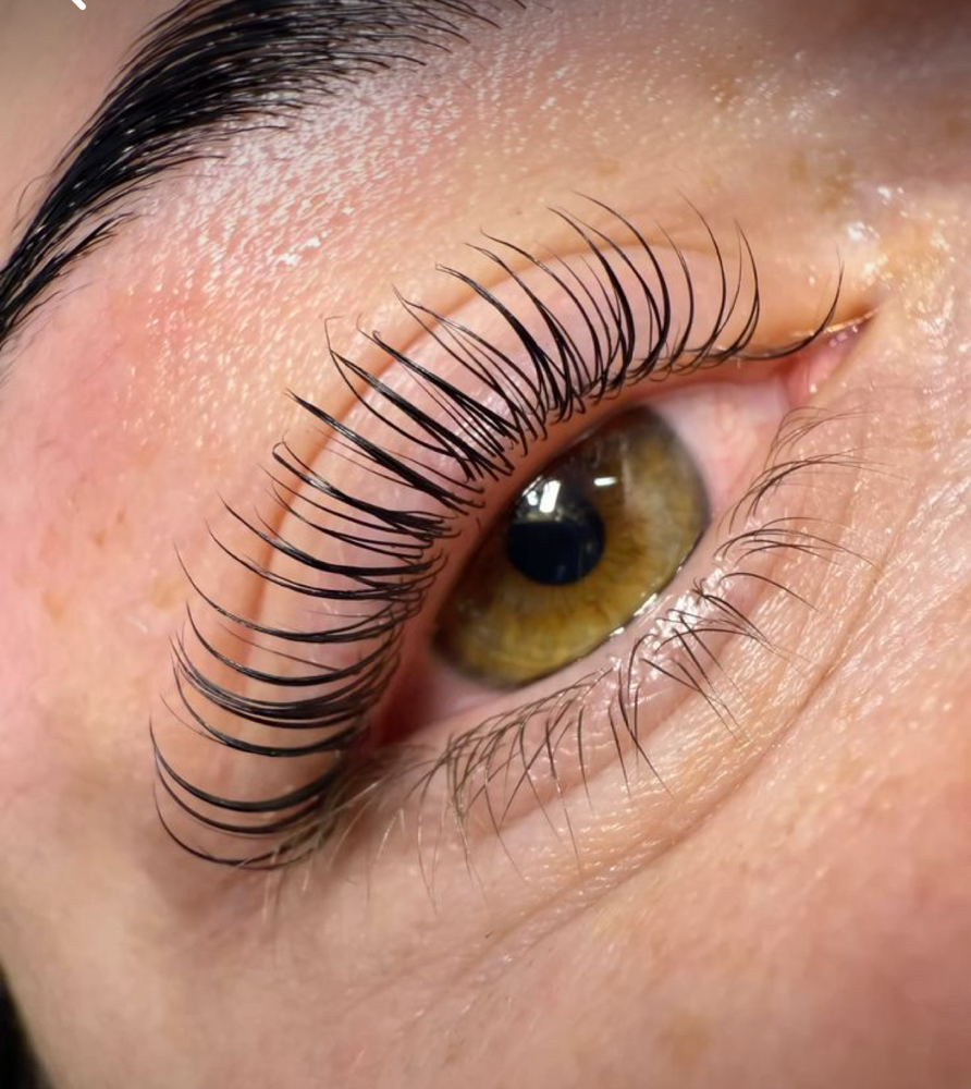 Lash Lift + Tint