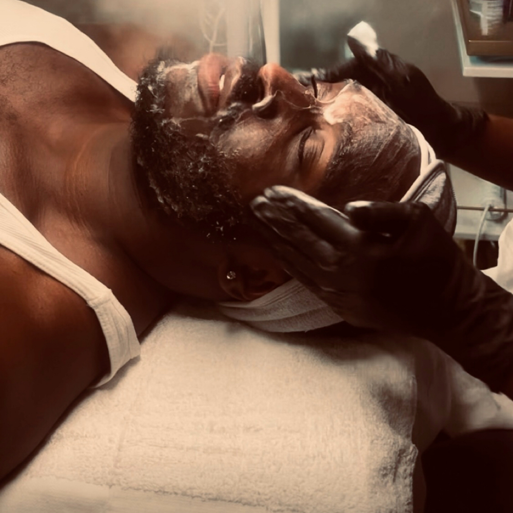 Custom Facial - Men's Treatment at Refinery Aesthetics Loft in Oxon Hill, MD