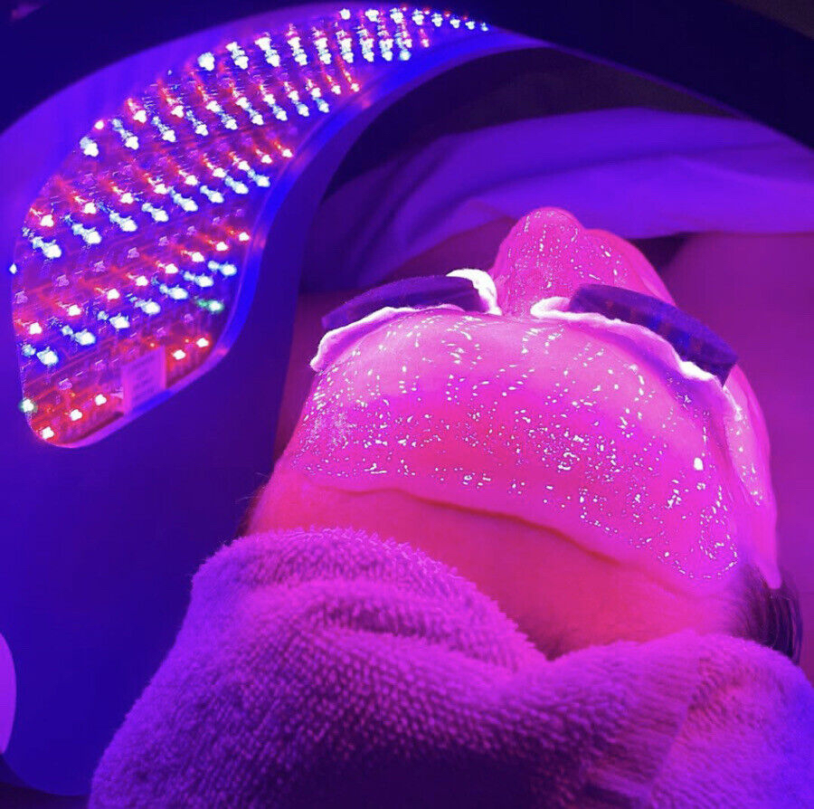 LED Light Therapy Facial