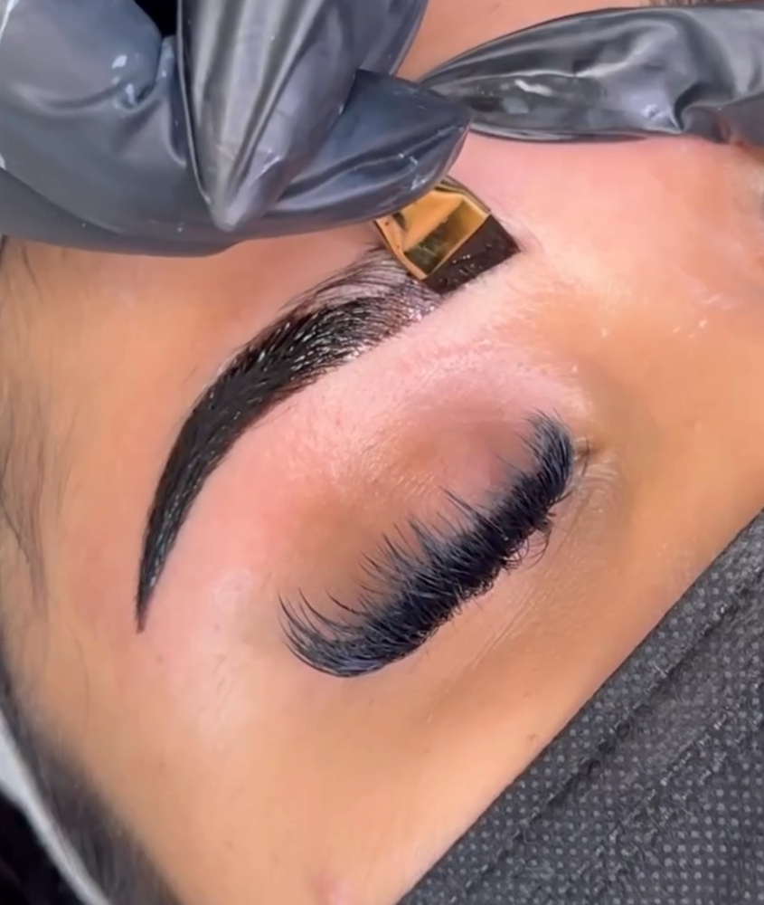 Eyebrow Tinting