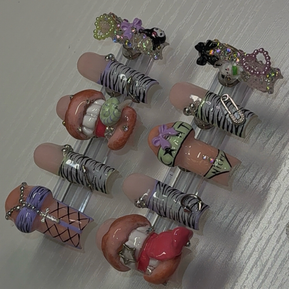 Custom Presson Set at PRETTY YUNG THANG NAILS ᥫ᭡ . in Huntington Beach, CA