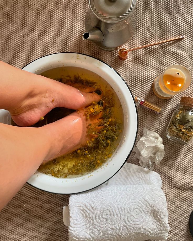 Organic Herbal Detox Pedicure
