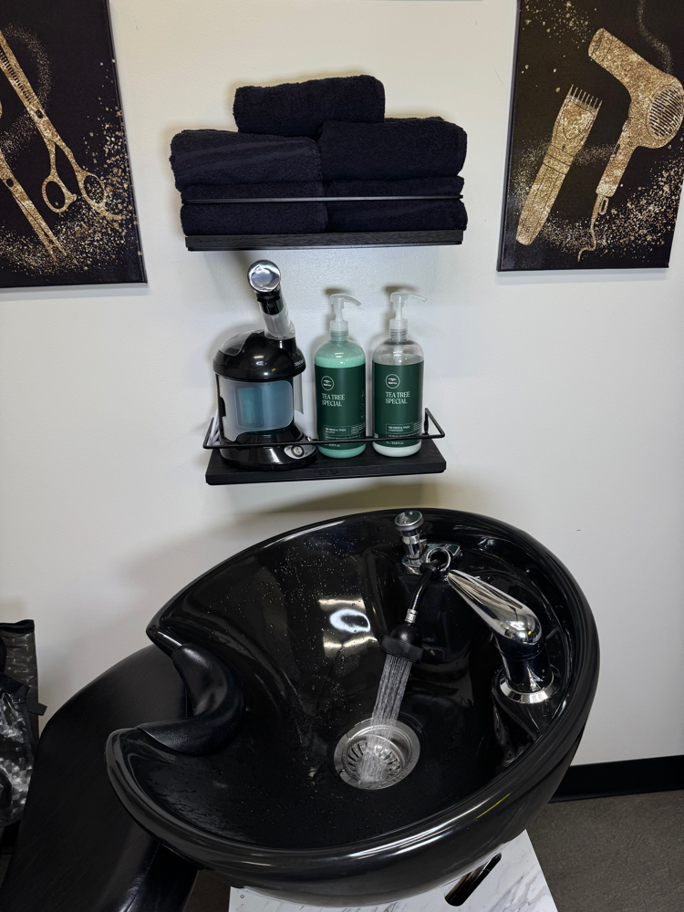 Wash (Add-On) at Otusbeauty in Greenbelt, MD