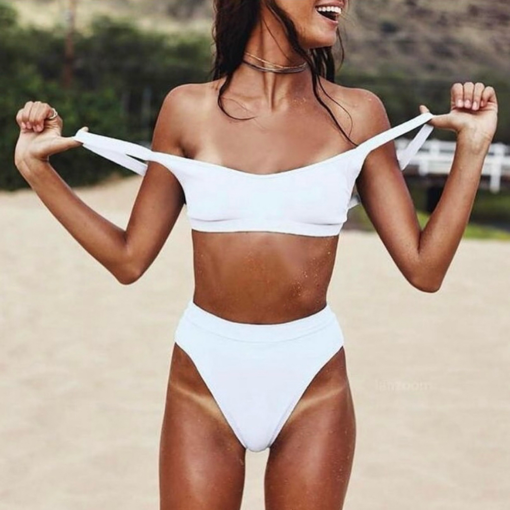 Spray Tan: TUESDAY ONLY Special at The Glow Haus in Placentia, CA