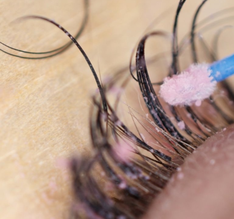 LASH BATH + REMOVAL