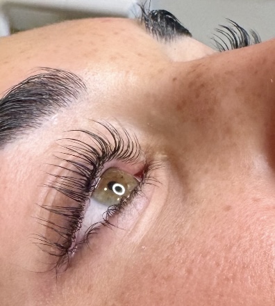 Lash Lift And Tint