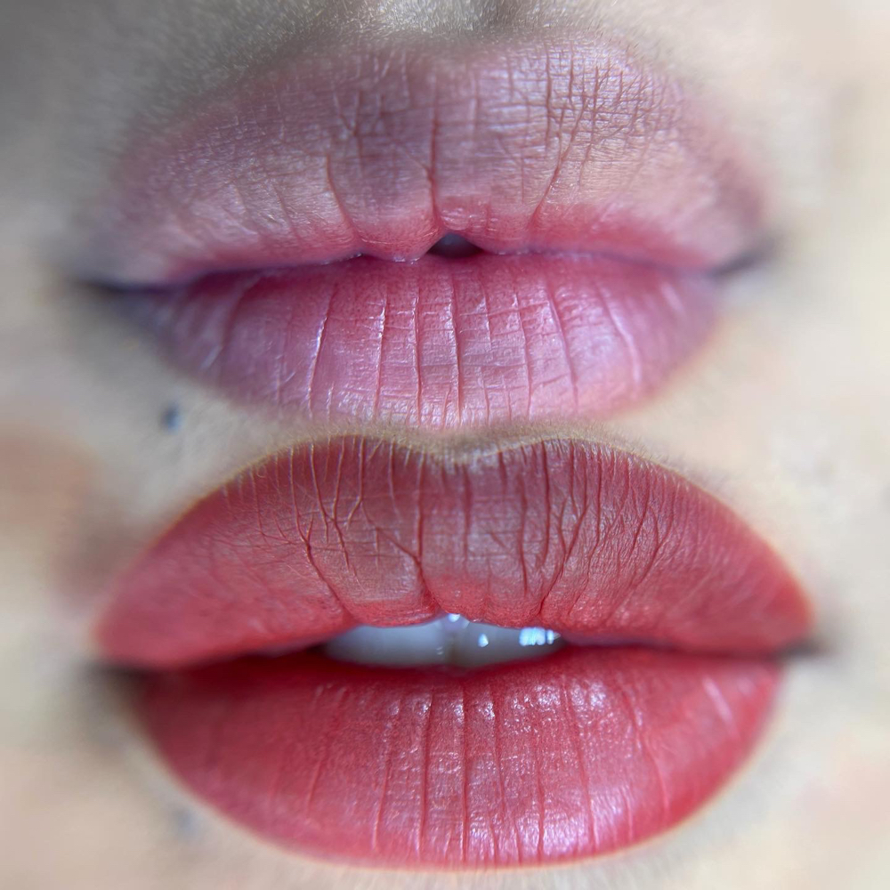 Lip Neutralizing