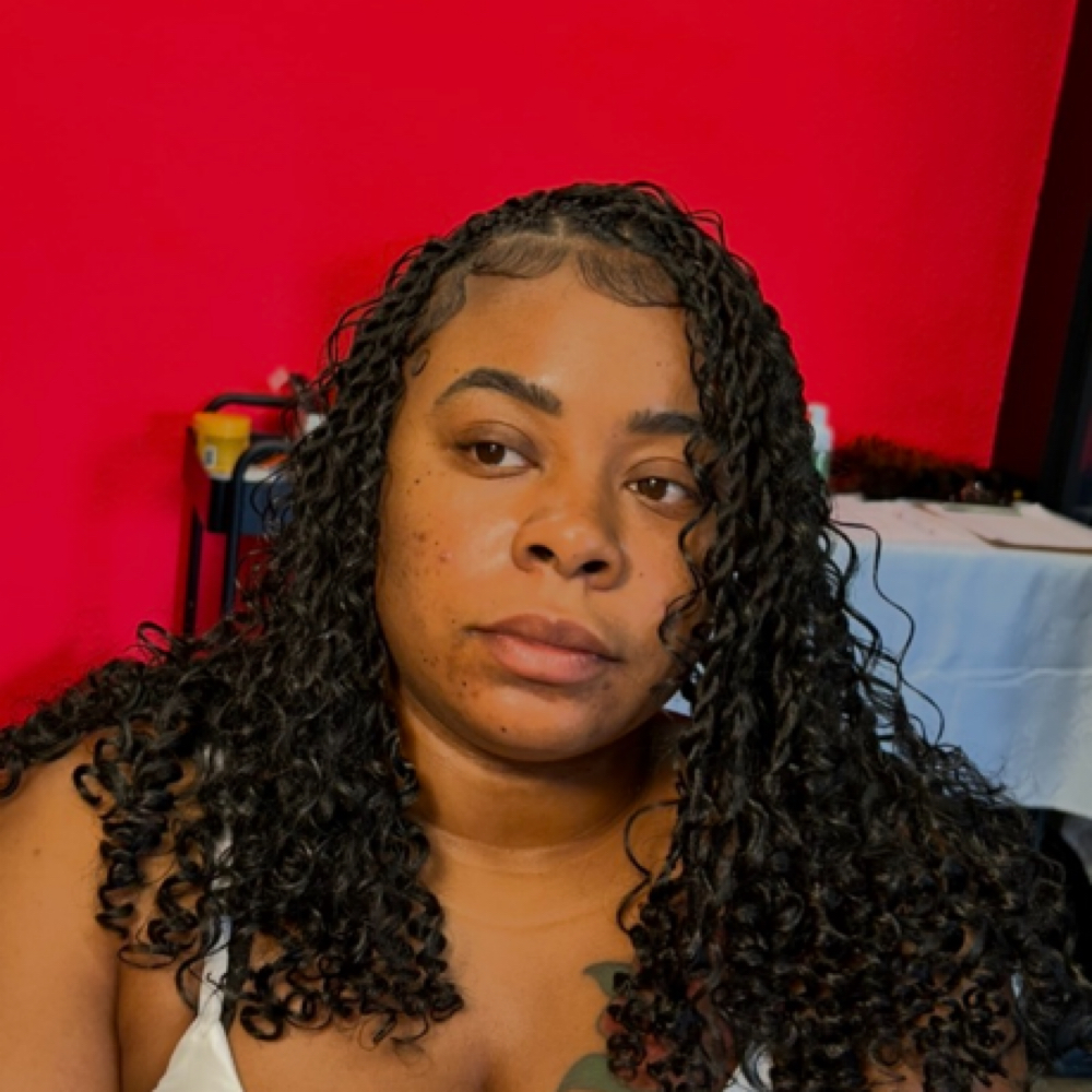 Smedium Island Twist Bob at Theestylestt in Sacramento, CA