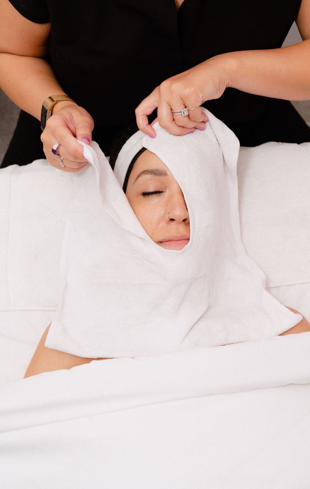 PŪRE Deluxe Facial