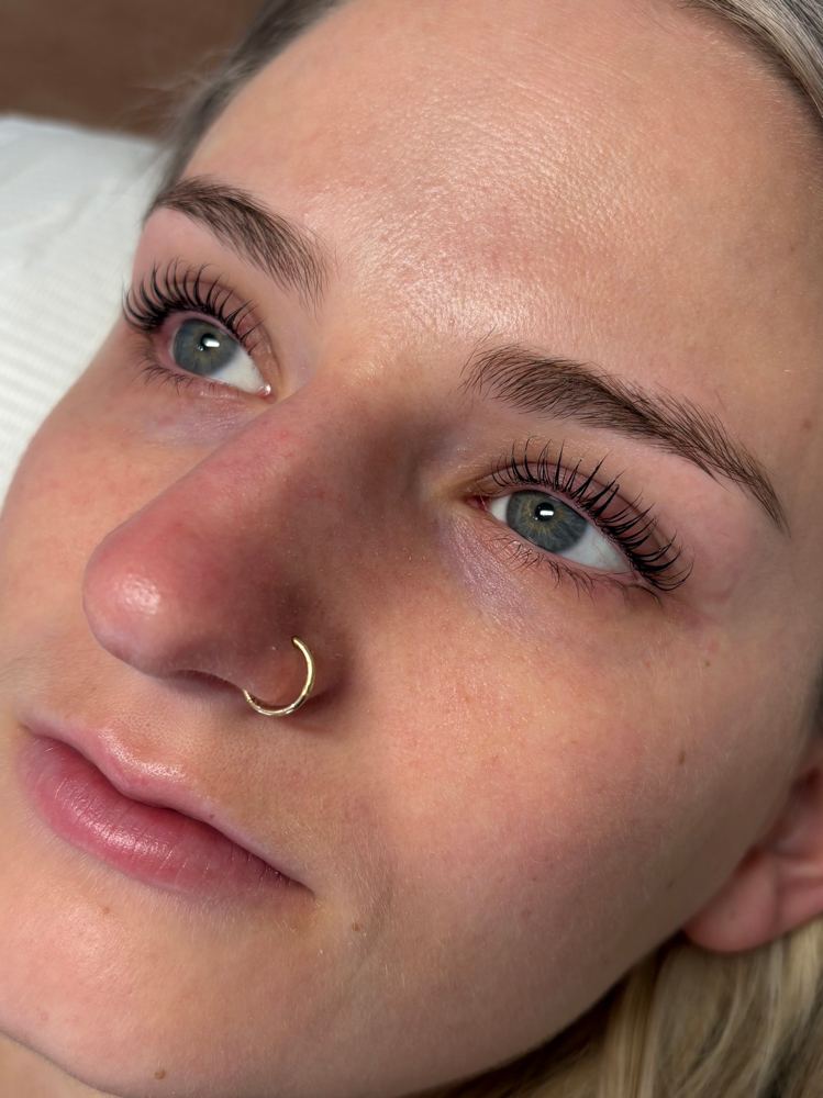 Lash Lift And Tint
