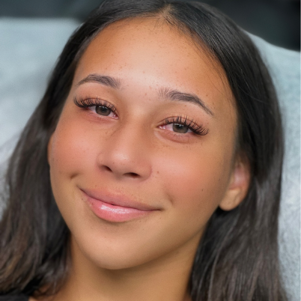Natural Refill 1 Week at MIA BROWS LASHES in Garden Grove, CA