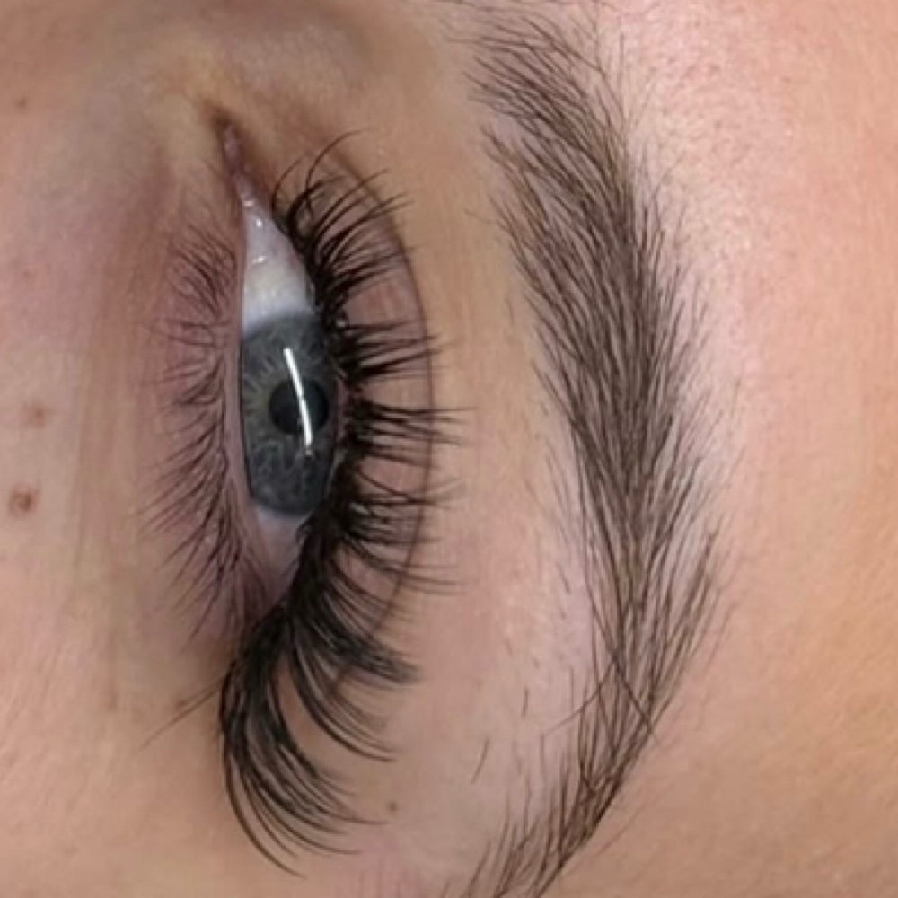 Hybrid Lashes at Nailed It Ellie in Buena Park, CA