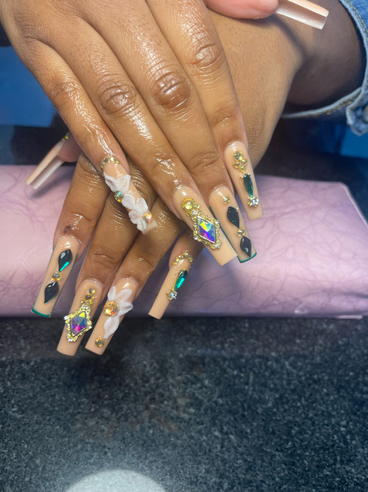 Bling & acrylic Flower Nails
