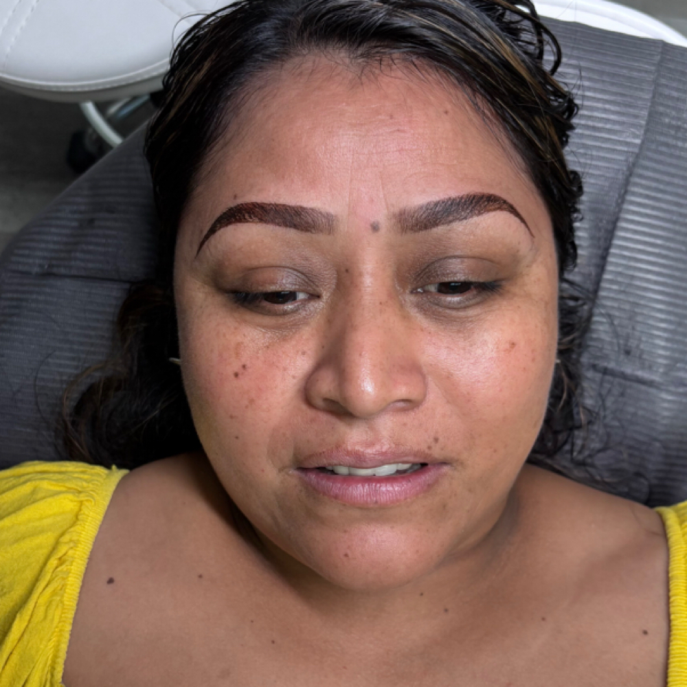 Eyebrow tinting at Ikonic Aesthetic Lounge in Asheboro, NC