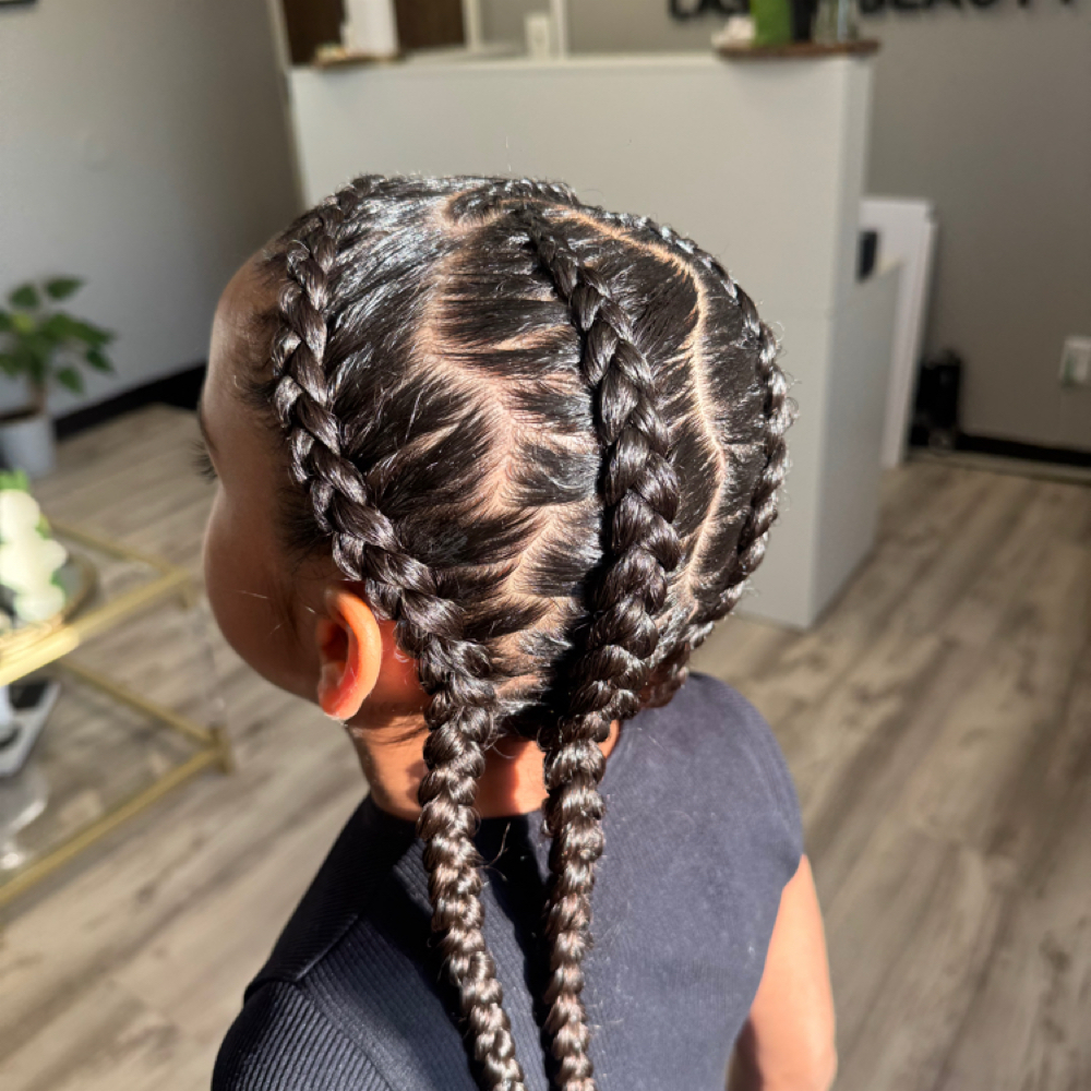 4 Trenzas Con Diseño (niña) at EJ LASH AND BEAUTY LLC in Silver Spring, MD