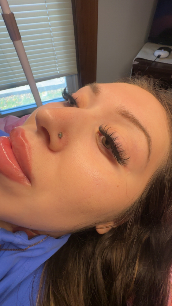 Hybrid Lash Set at Karebear’s Beauty in Hiawatha, IA