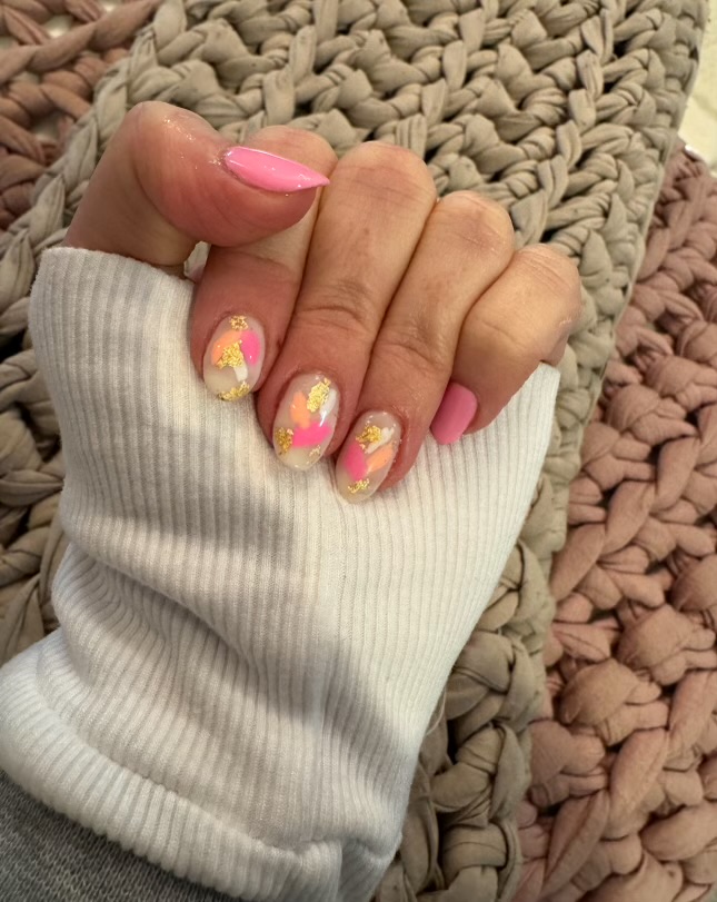 Gel Mani With Basic Nail Art