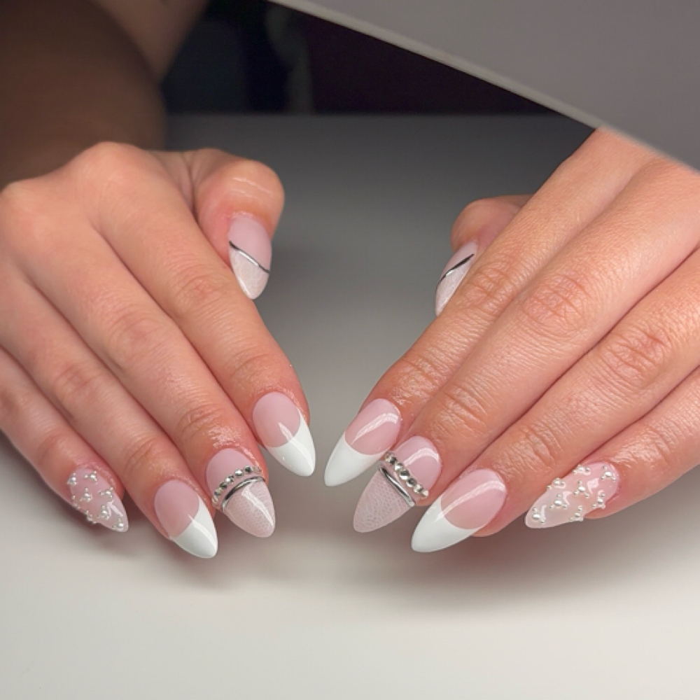 Foreign Removal and new set at luxenailsbyP in Lake Havasu City, AZ