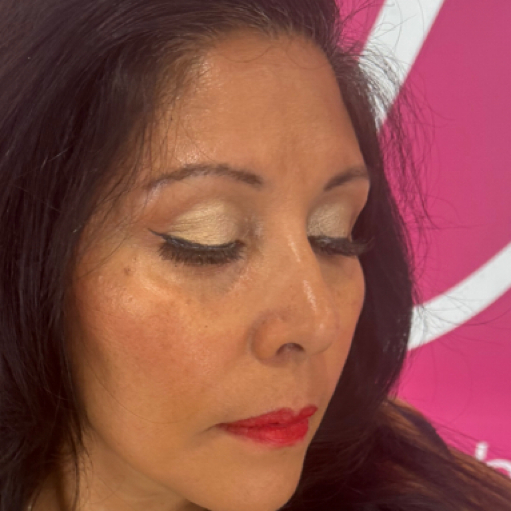 Strip Lashes at HairXniknak in Helotes, TX