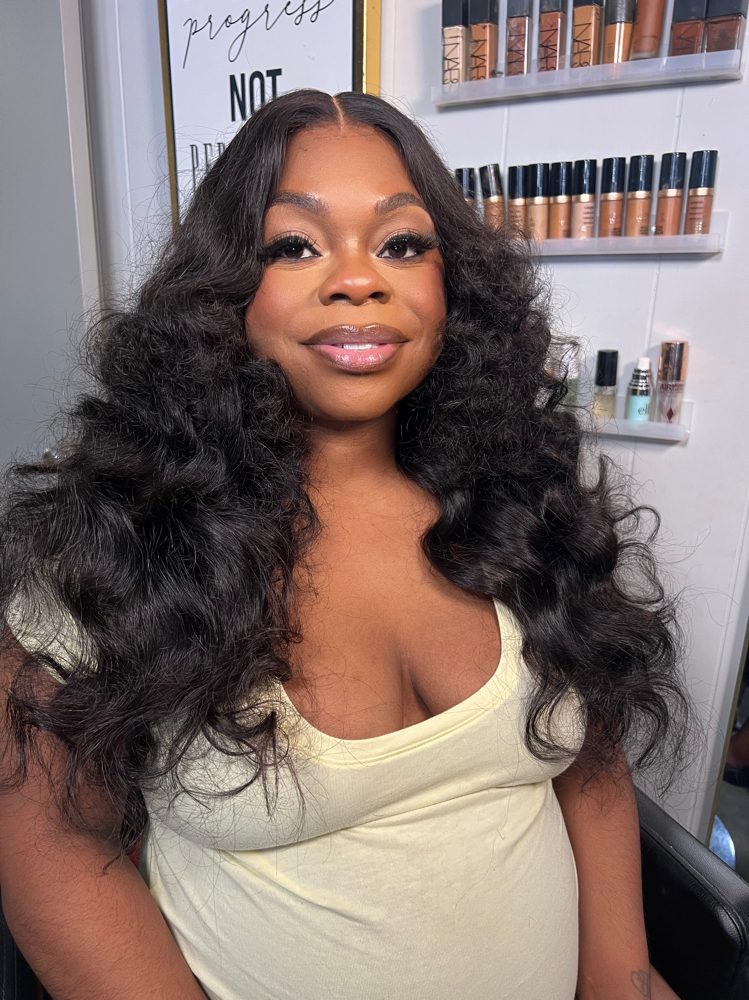 ‼️✨Sunday Glam‼️✨ at LauraLooks in Chattanooga, TN