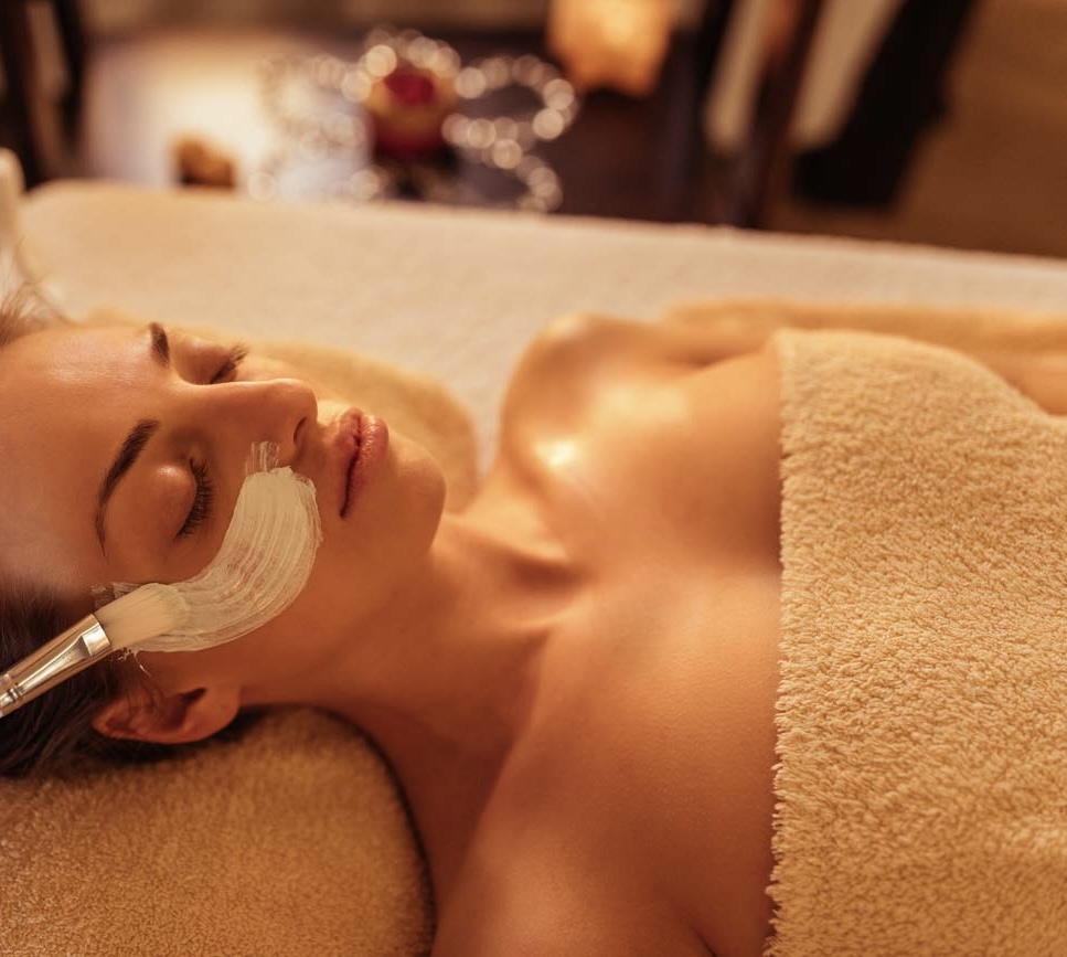 Tropical Getaway 90min CustomFacial