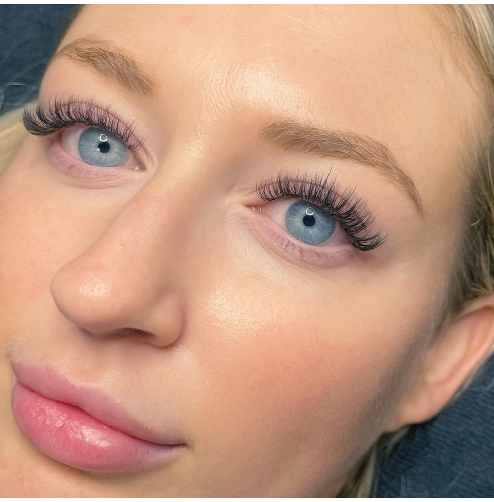 Hybrid Lashes // Full Set