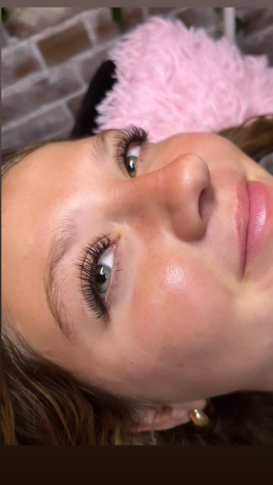 Classic Lash Extensions Full Set