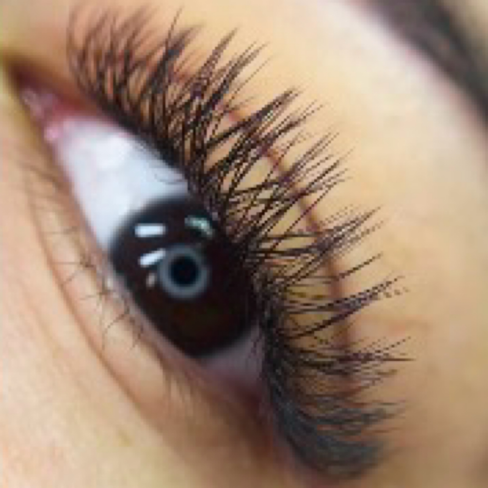 Intro Offer Hybrid Fullset at Wink Lash Studio in memphis, TN