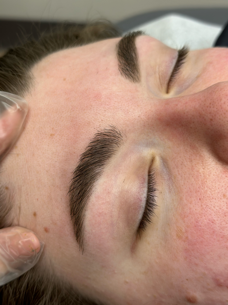 eyebrow wax & shape