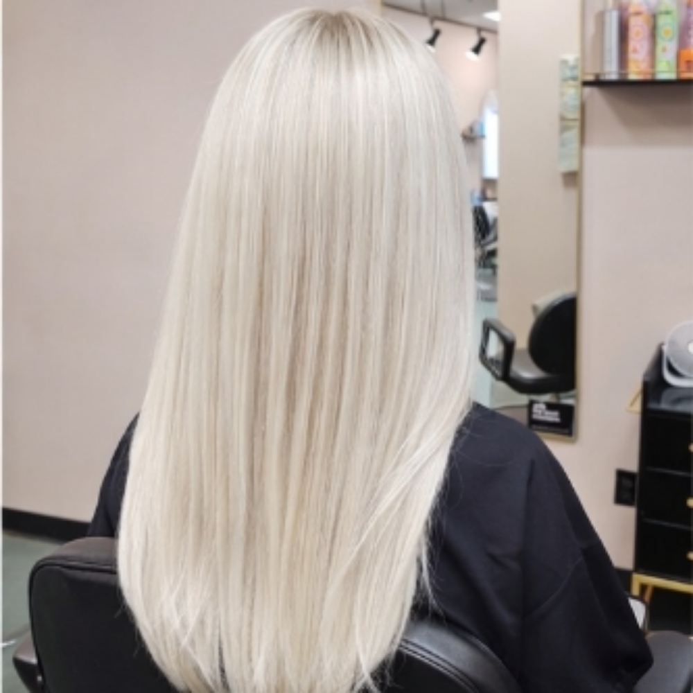 Platinum/ High-Lift Blonding
