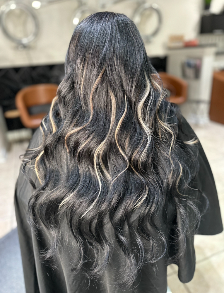 Woman’s Haircut Extra Long