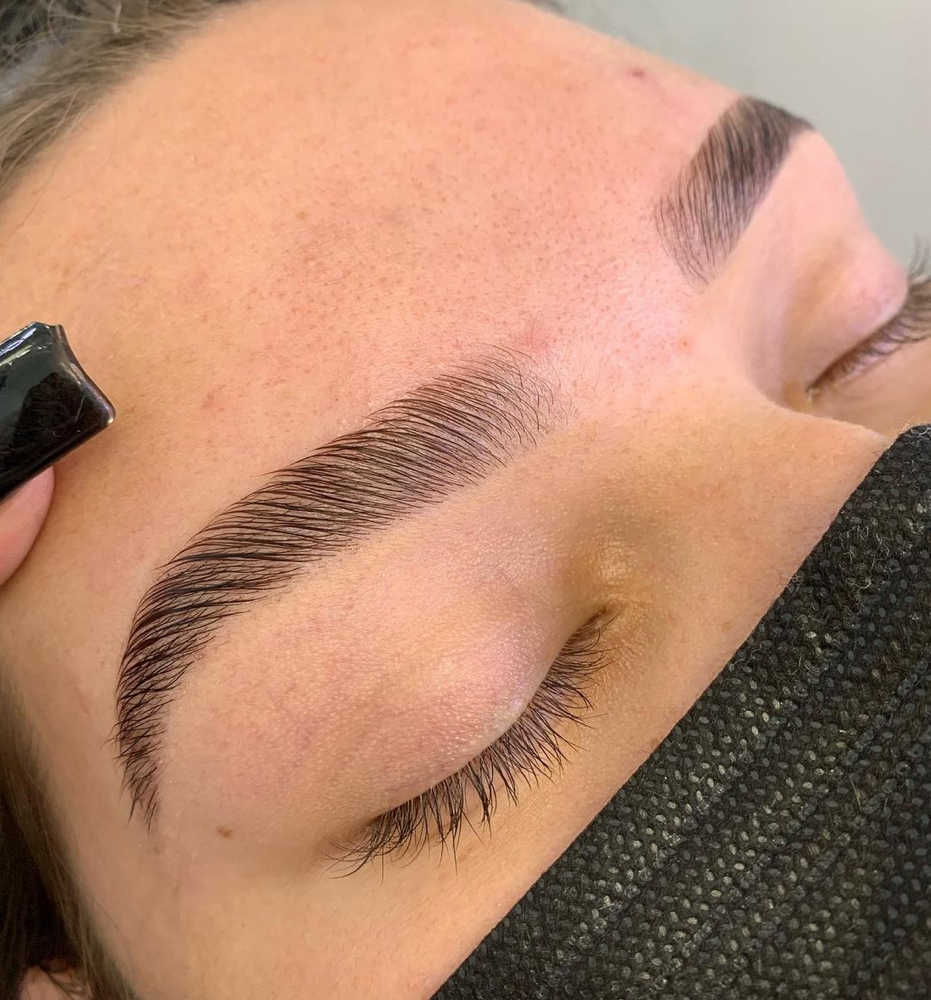 Eyebrow lamination + Waxing
