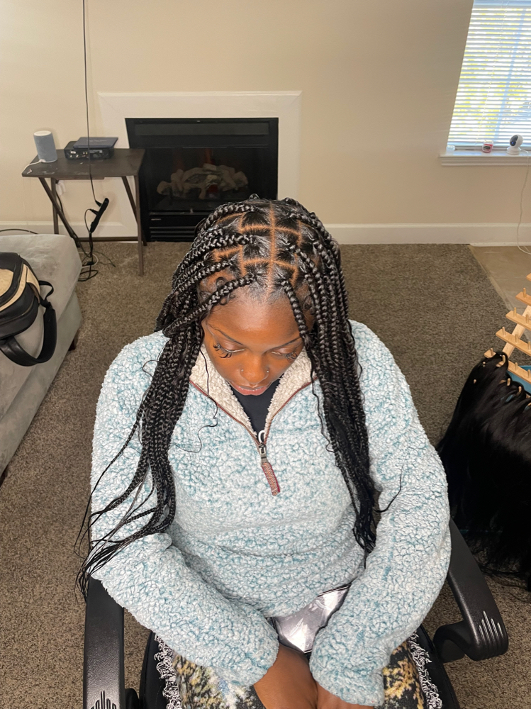 Medium Knotless