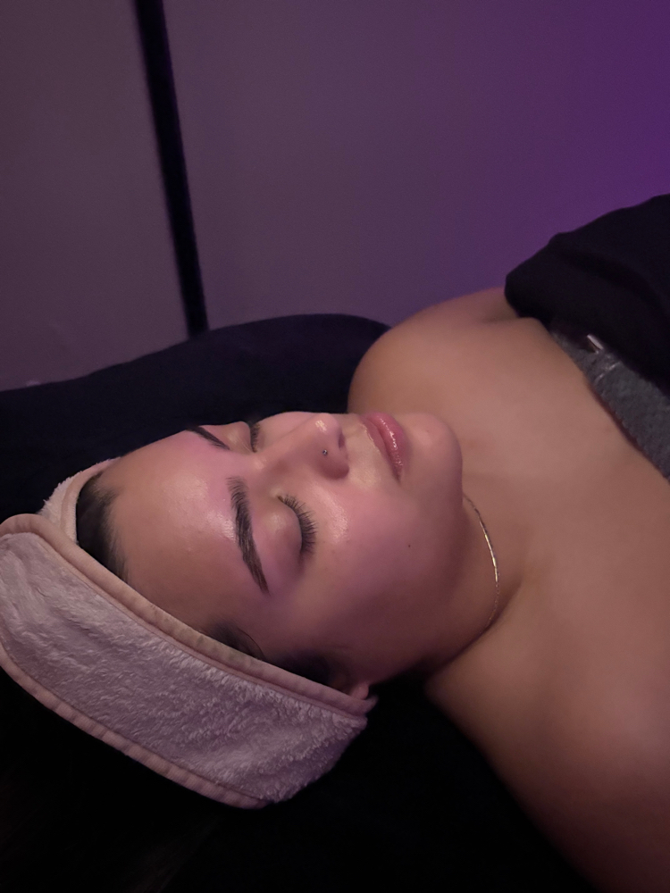 signature facial ❀