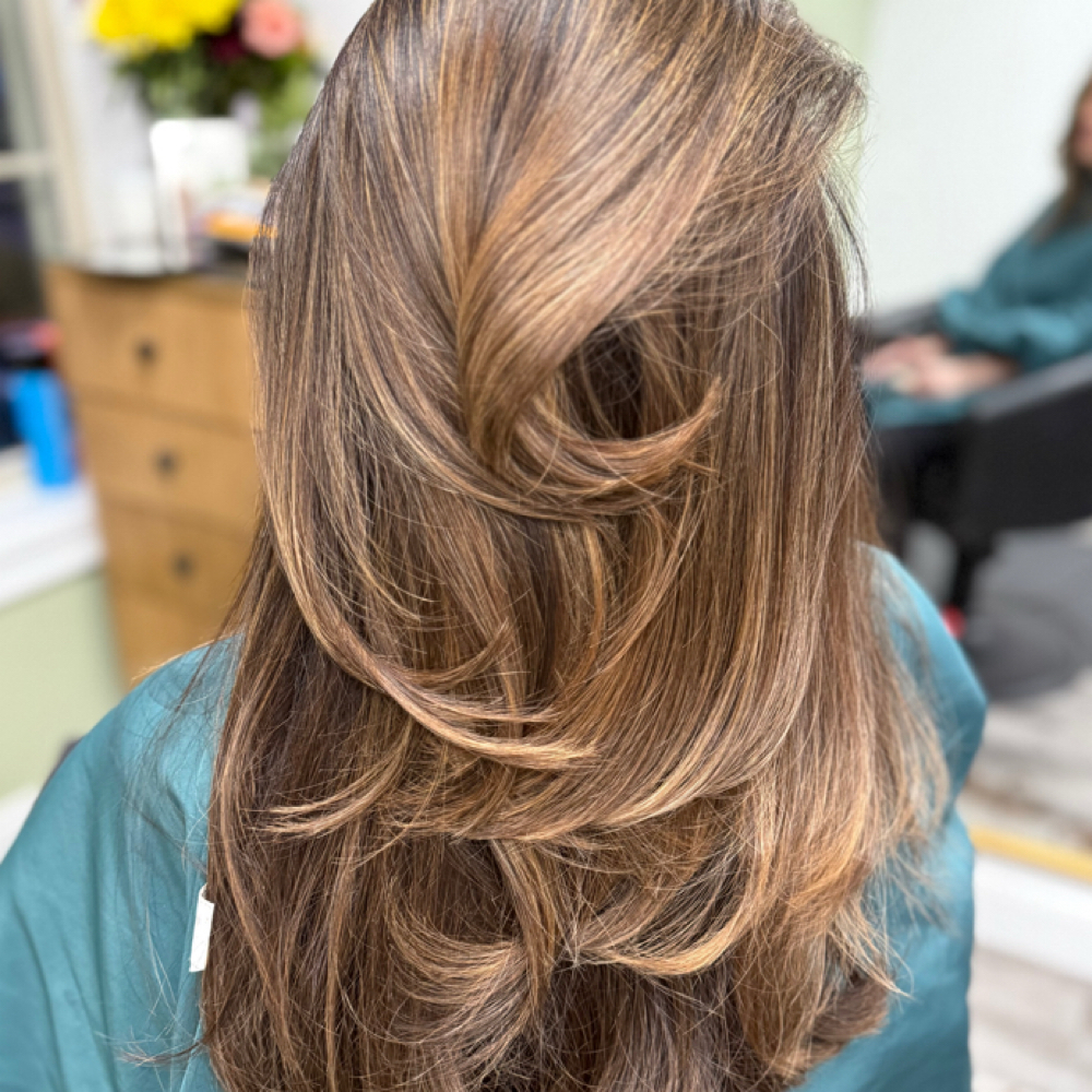 Frizz Taming Treatment 🌿