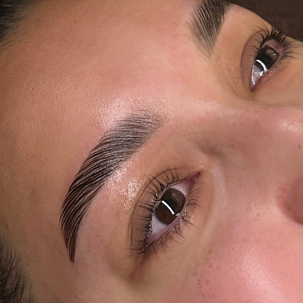 BROW LAMINATION + TINT