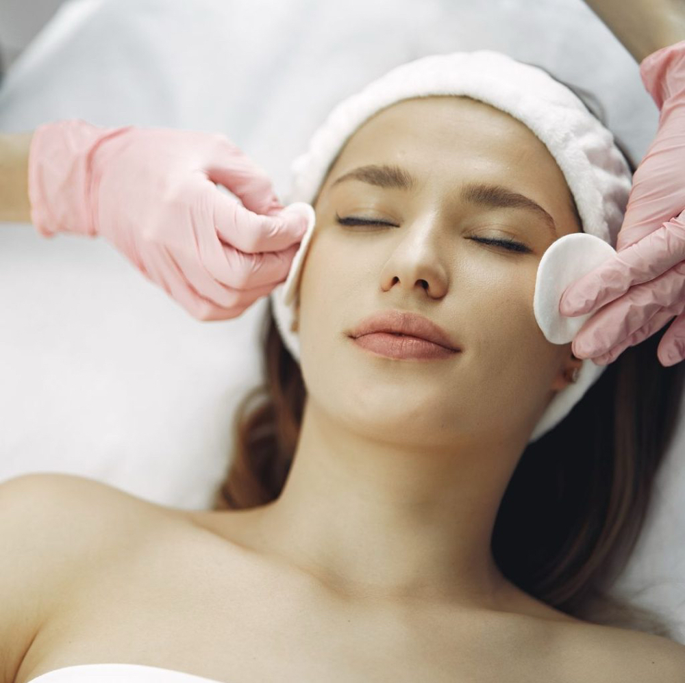 Make Me Blush Chemical Peel Facial at Sunshine Lash Salon & Spa in Pasadena, MD