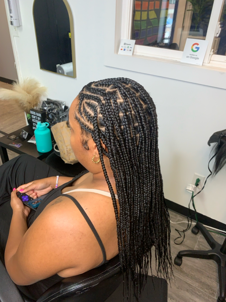 Medium Tribal knotless