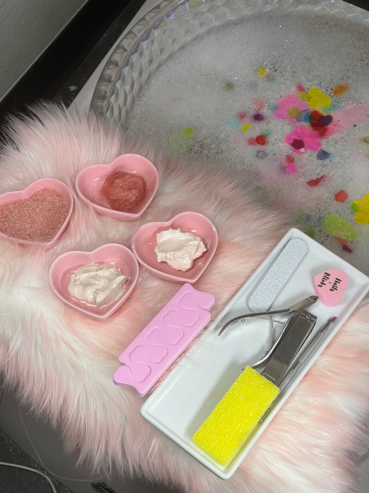 Basic Gel Grapefruit Infused Pedi