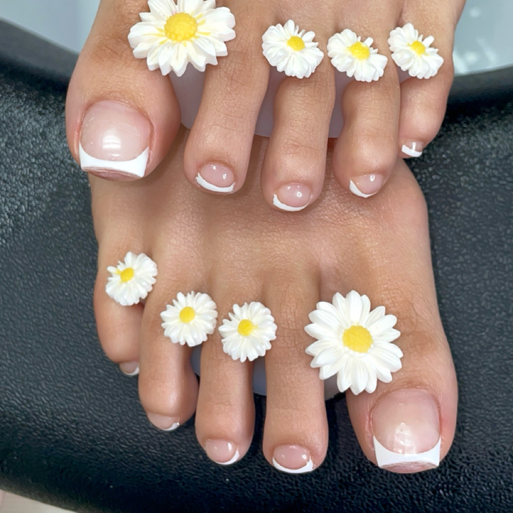 Gel Spa Pedicure at Lioness Clawz in Tucson, AZ