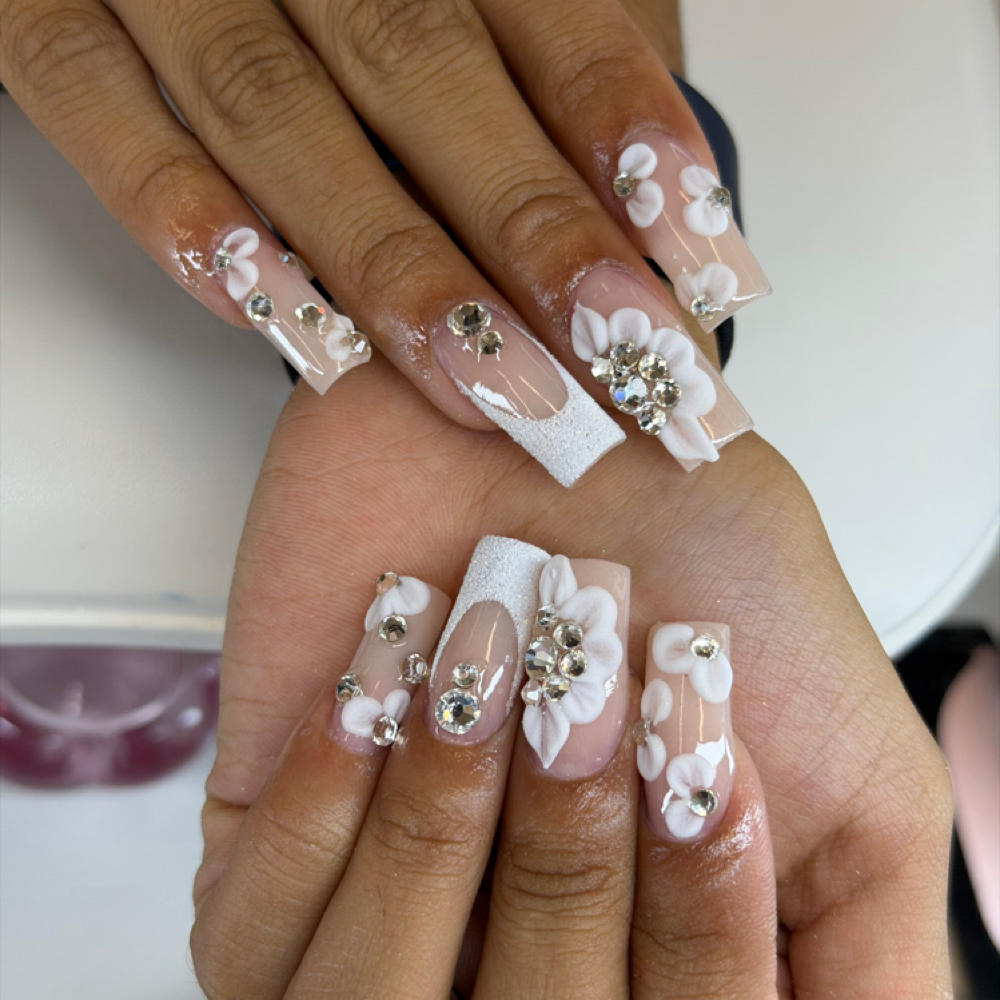 Nail Length Medium To Large 6+ at GlamsBySandy5 in California, CA