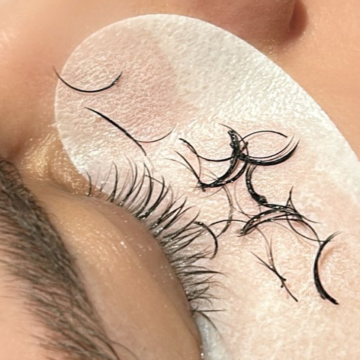 Lash Removal