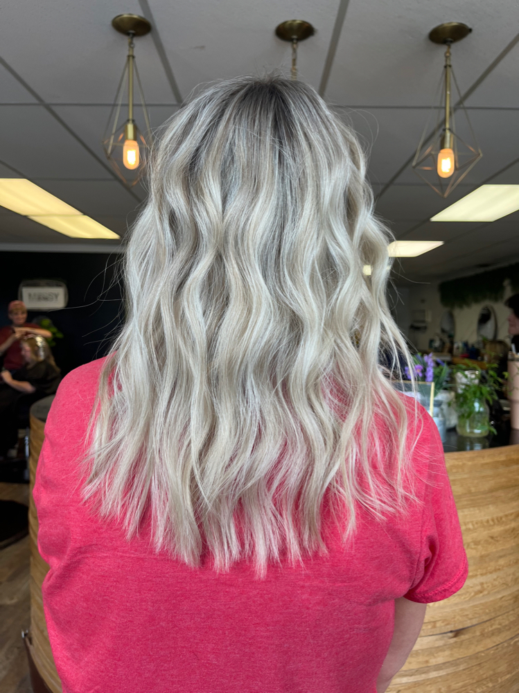 The Full Canvas Blonding at Elsewhere Salon in Richmond, KY