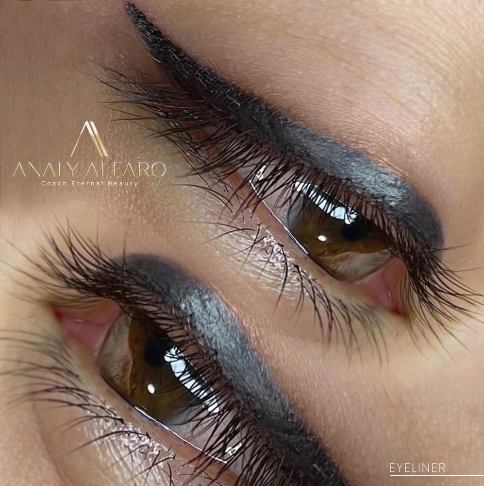 Eyeliner