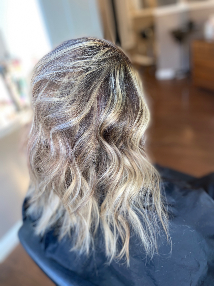 Face Framing Blonding