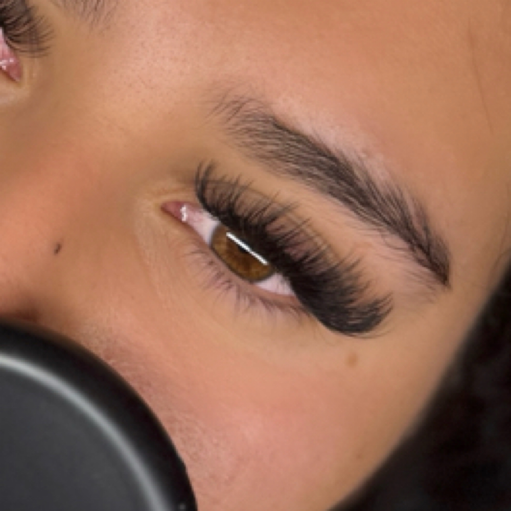 Volume Full Set at aesthetix Beauté in Glendale, AZ