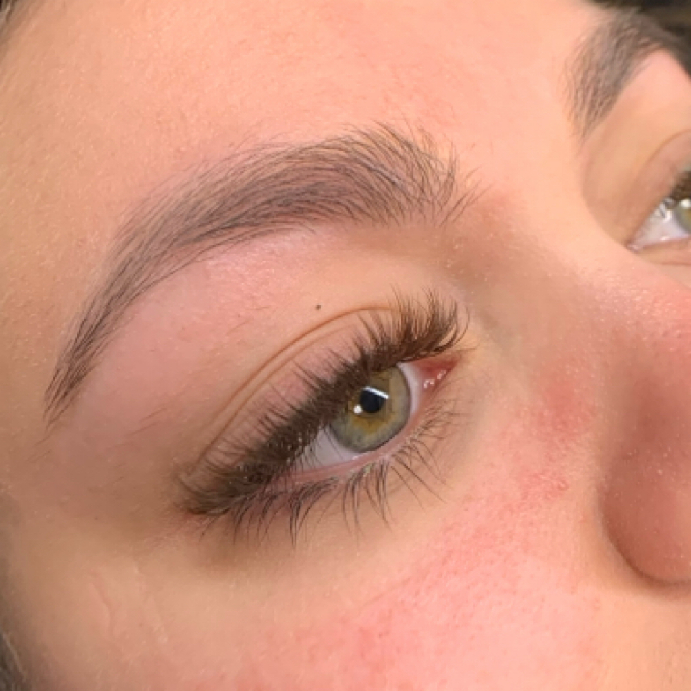 Brown Hybrid Lash Set at Banks Beauty Bar in Dallas, TX