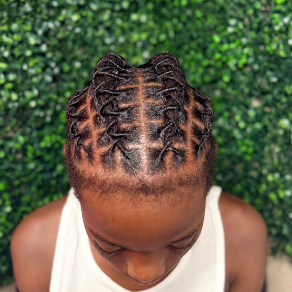 Consultation at Loc’d by Kiona in Houston, TX