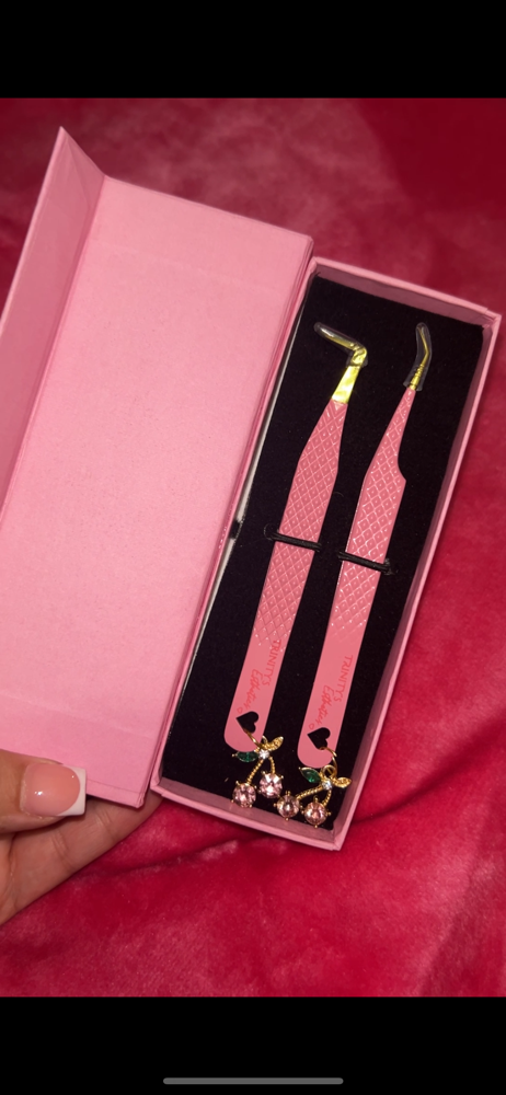 Perfect Pair Tweezer Duo