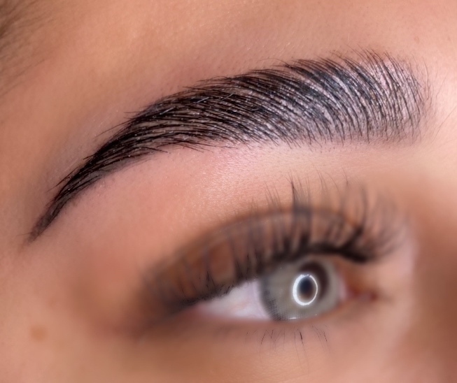Brow Lamination And Tint